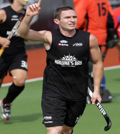 Burrows plays 300 games for Black Sticks