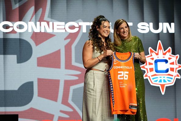 Leger-Walker makes Basketball History – Kiwi Kids News